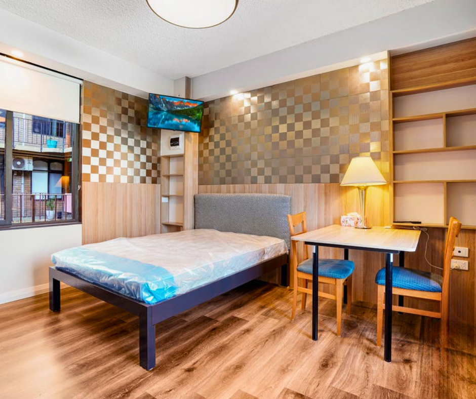 Noah's Apartment